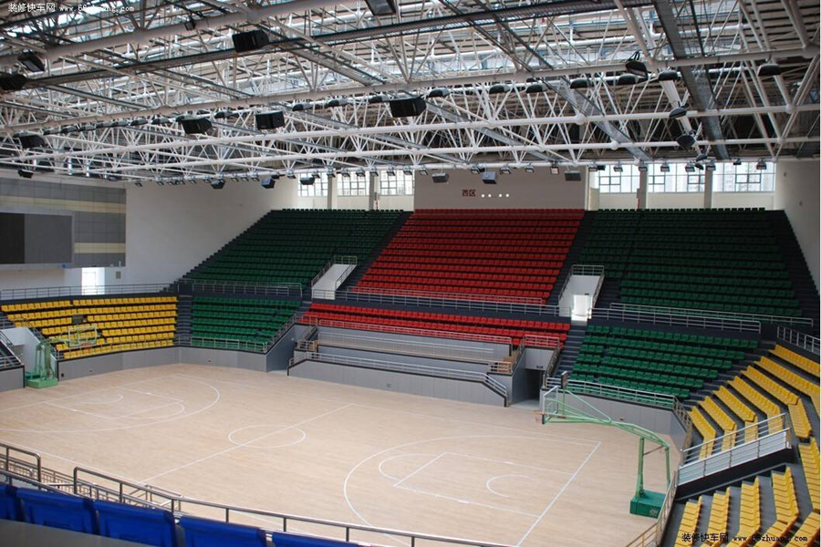 平湖羽毛球场网架工程